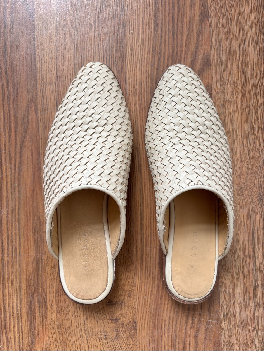 Nisolo Woven Slip-On Mules in Cream